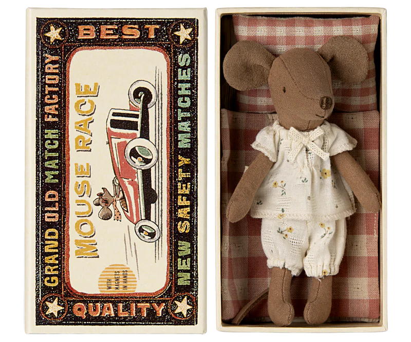 Big Sister Mouse in Box – Pyjamas