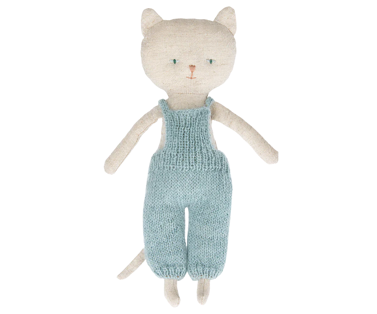 Charon kitten, Dark Nature