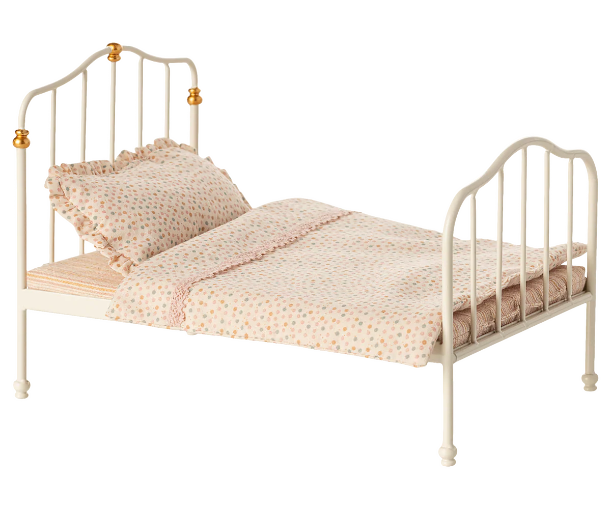 Vintage Bed, Mouse – Off White